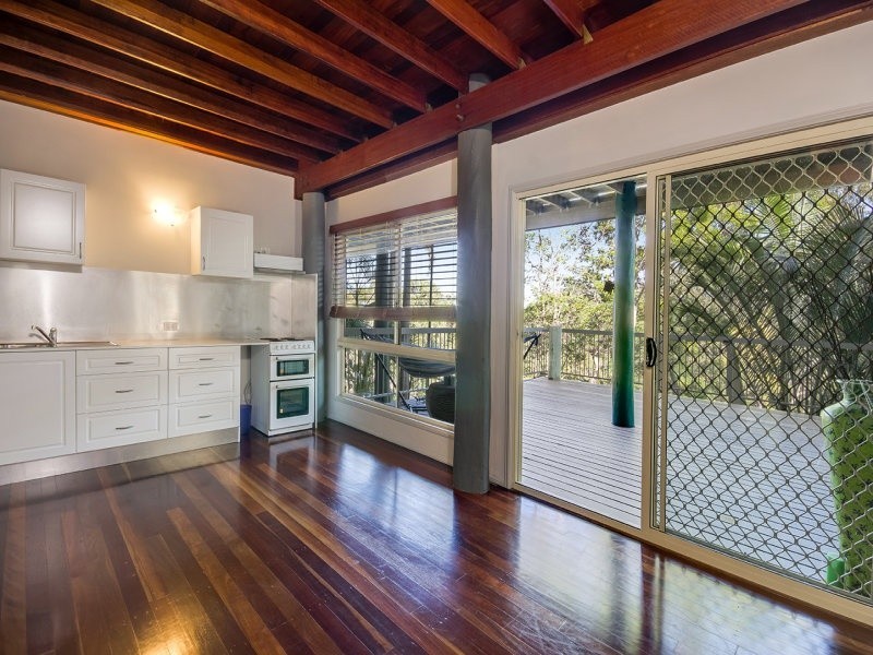 20 Pacific View Drive, Tinbeerwah QLD 4563