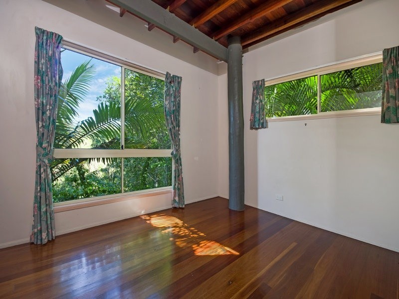 20 Pacific View Drive, Tinbeerwah QLD 4563