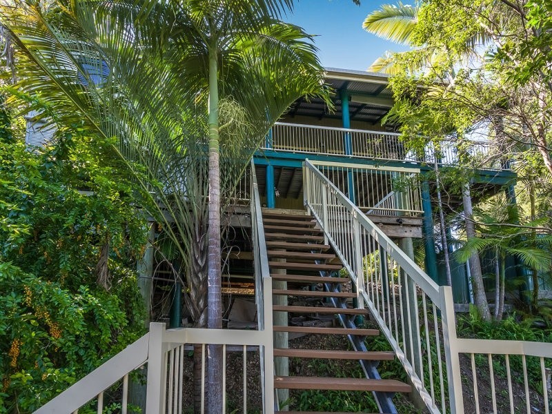 20 Pacific View Drive, Tinbeerwah QLD 4563
