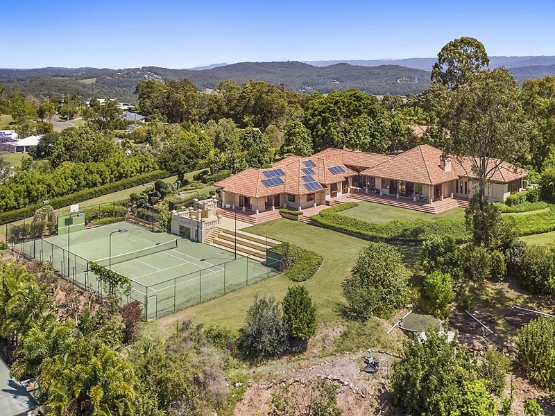 99 Ocean Vista Drive, Maroochy River QLD 4561