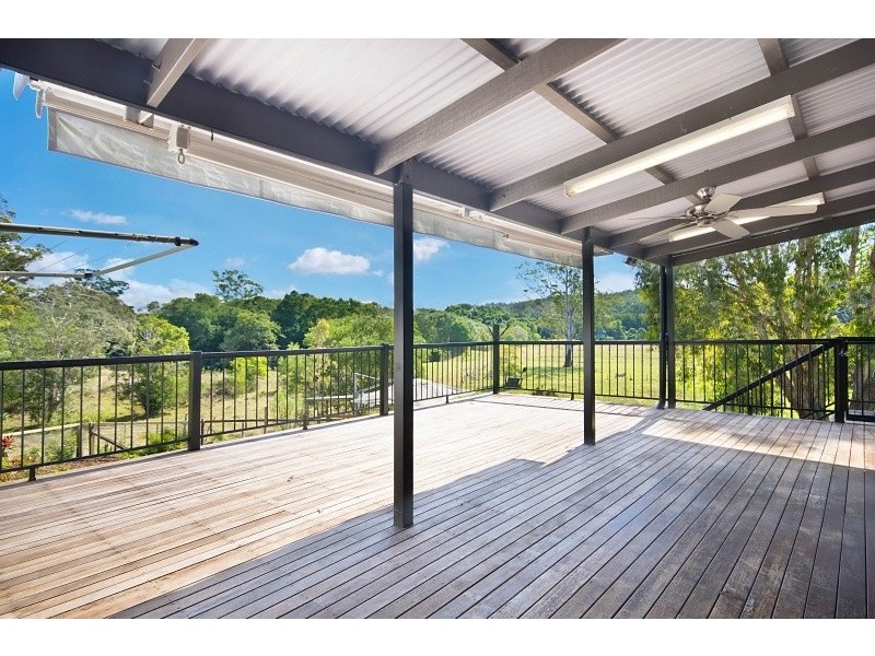 3 Bloodwood Close, Mooloolah Valley QLD 4553