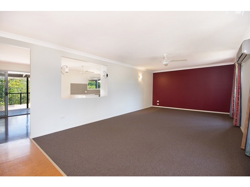 3 Bloodwood Close, Mooloolah Valley QLD 4553