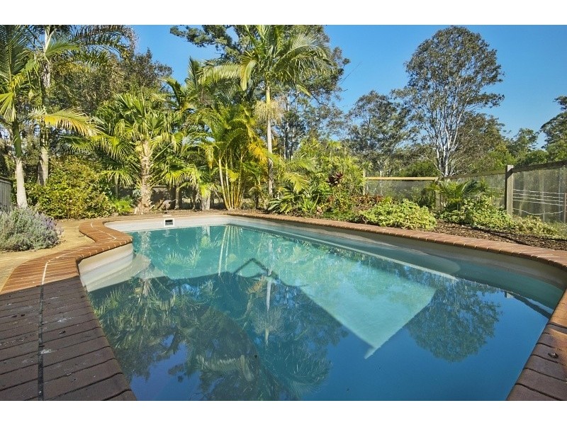 3 Bloodwood Close, Mooloolah Valley QLD 4553