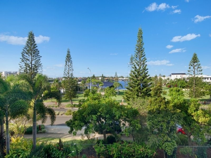 44/4 Grand Parade, Parrearra QLD 4575