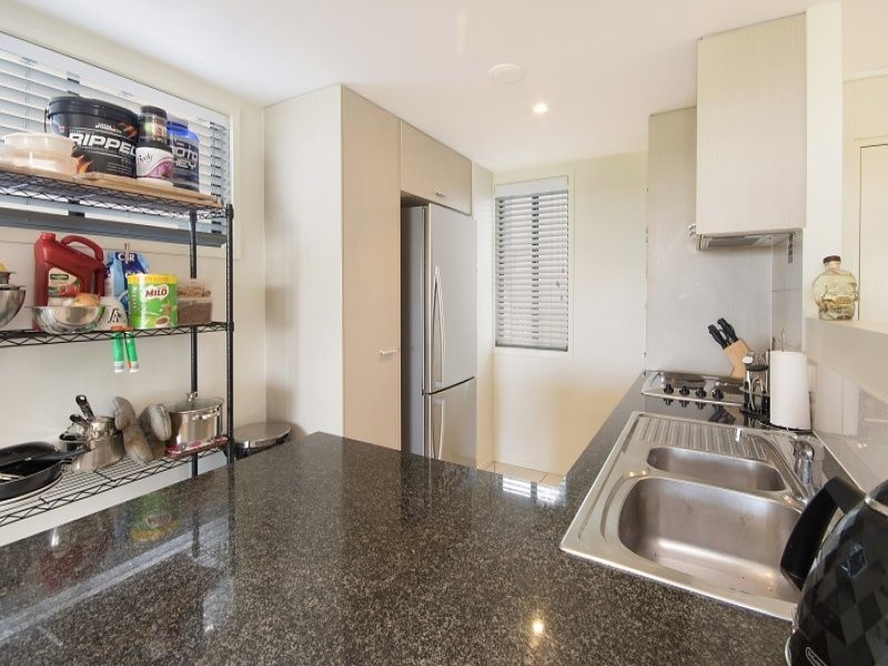 57/4 Grand Parade, Parrearra QLD 4575