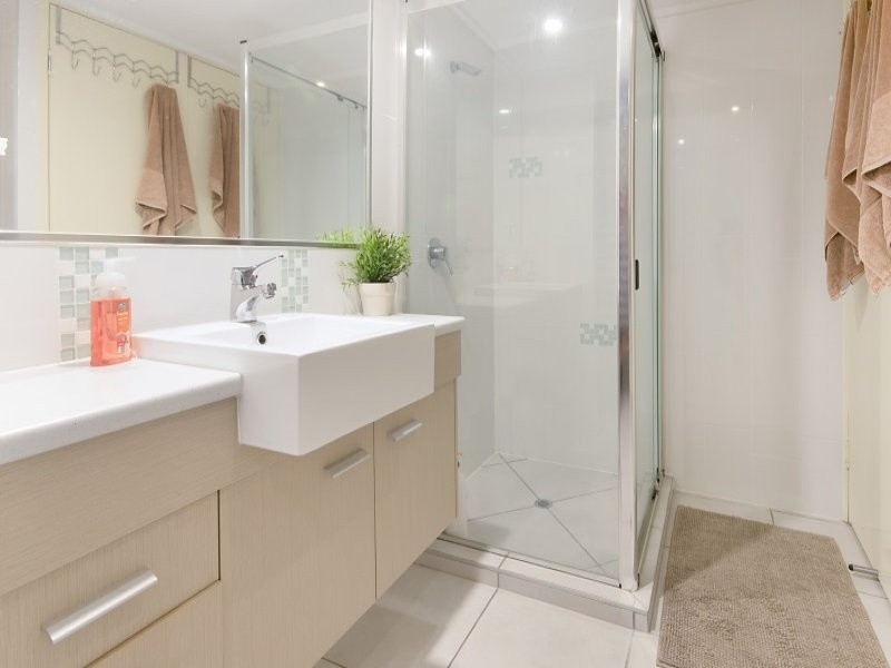 57/4 Grand Parade, Parrearra QLD 4575