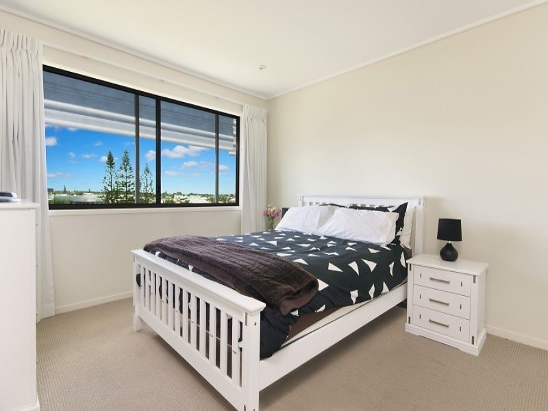 57/4 Grand Parade, Parrearra QLD 4575