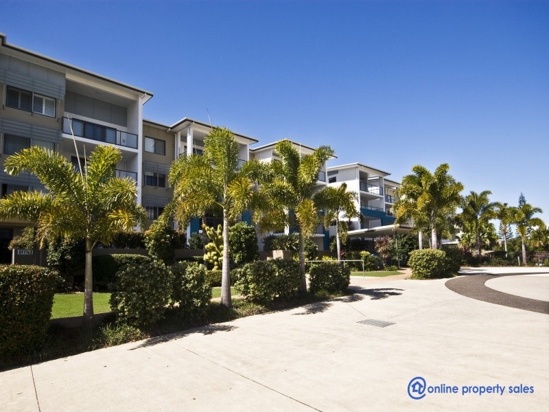57/4 Grand Parade, Parrearra QLD 4575