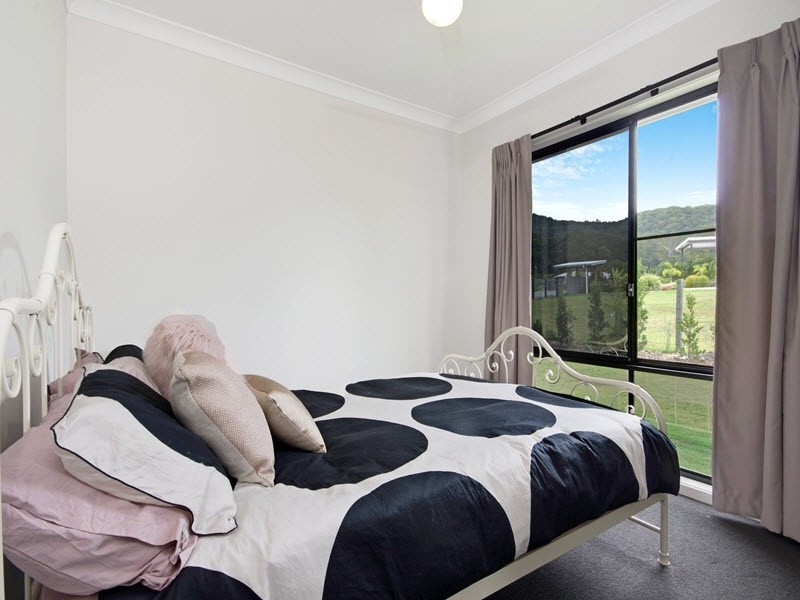 2-6 Golden Valley Place, Valdora QLD 4561