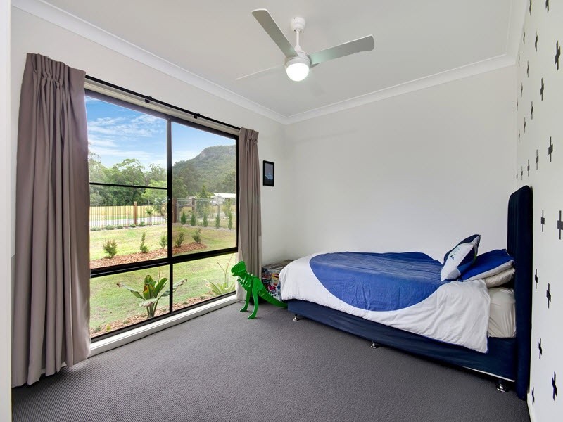 2-6 Golden Valley Place, Valdora QLD 4561