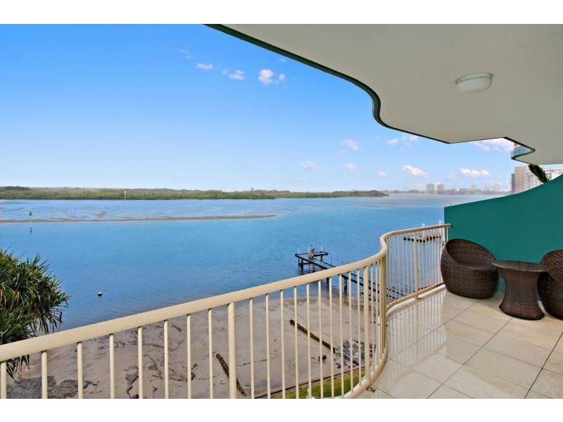 9/146 Duporth Avenue, Maroochydore QLD 4558