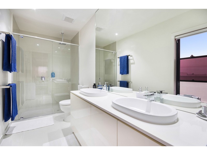 16 Pavilion Drive, Peregian Springs QLD 4573