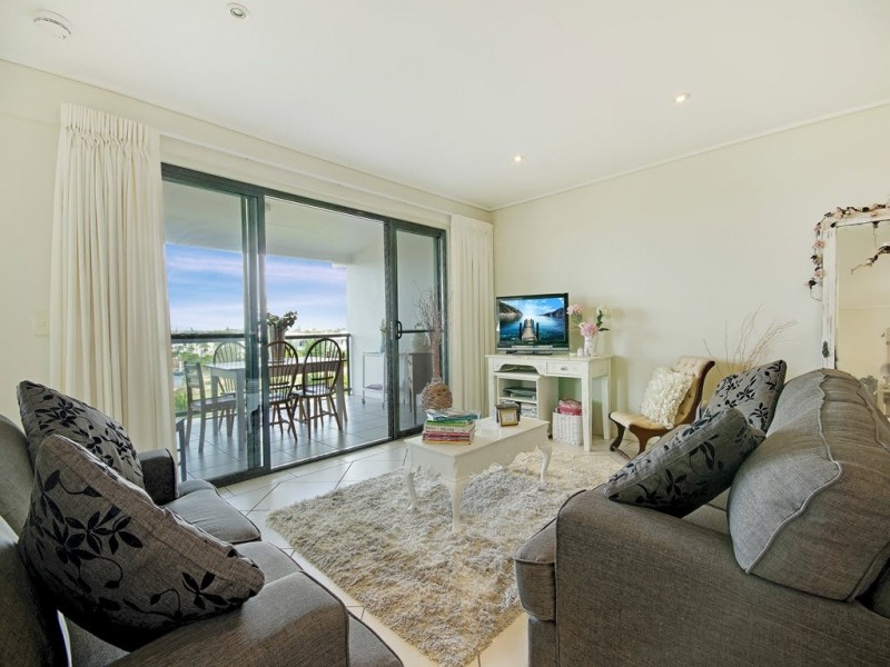 62/4 Grand Parade, Parrearra QLD 4575