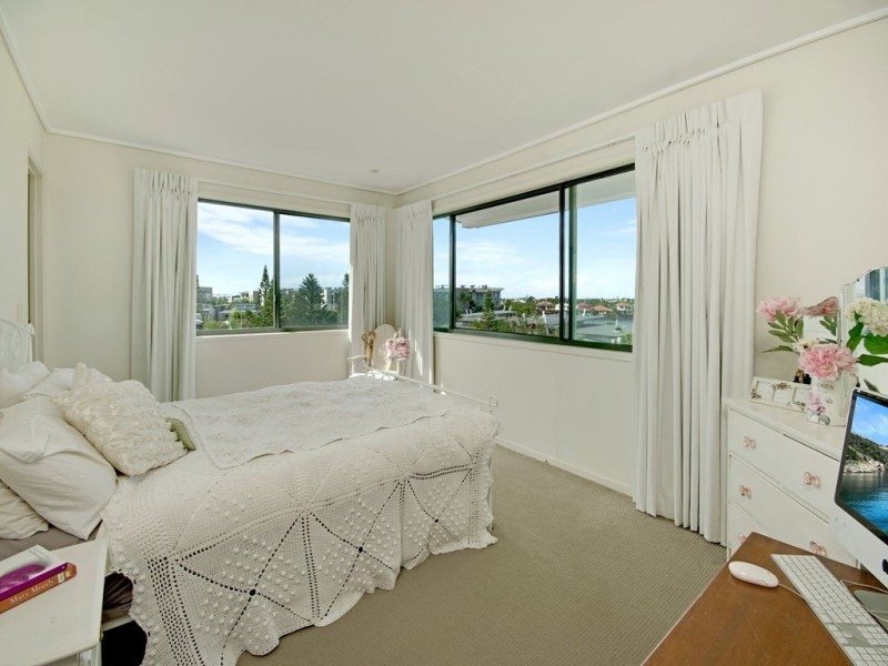 62/4 Grand Parade, Parrearra QLD 4575