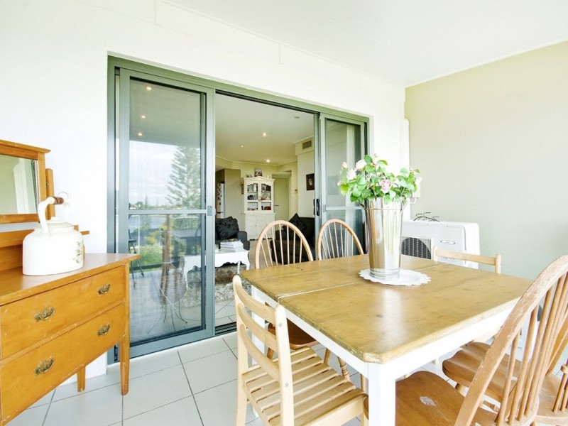 62/4 Grand Parade, Parrearra QLD 4575