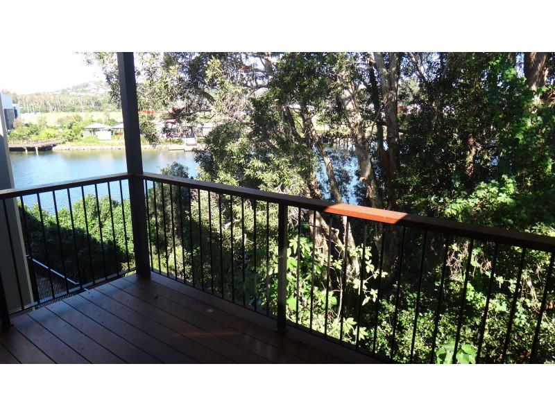 1/11 Waterbird Street, Maroochydore QLD 4558