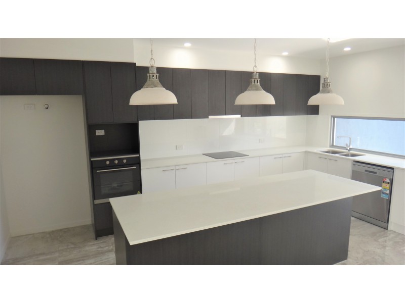 129 Sunshine Cove Way, Maroochydore QLD 4558