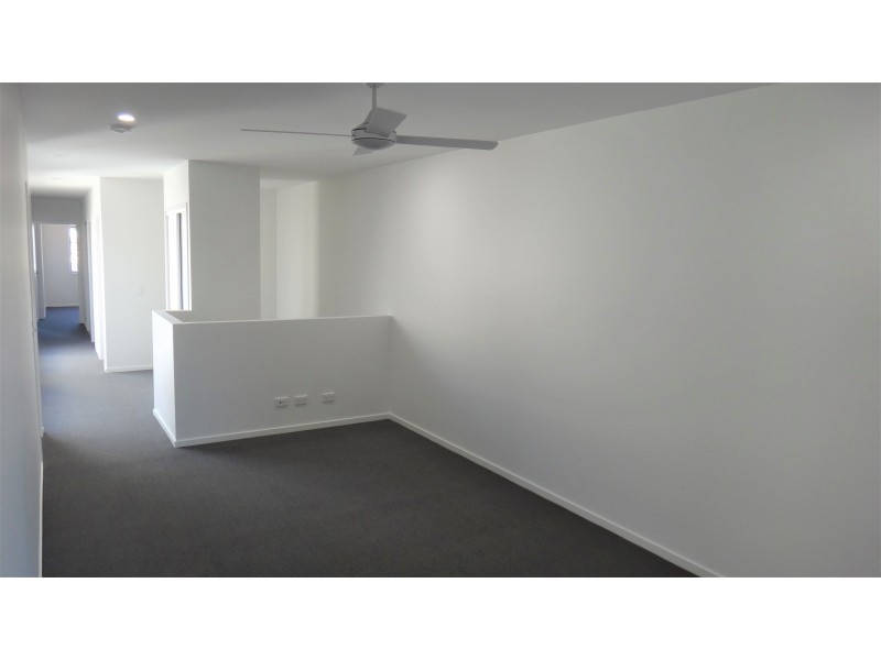 129 Sunshine Cove Way, Maroochydore QLD 4558