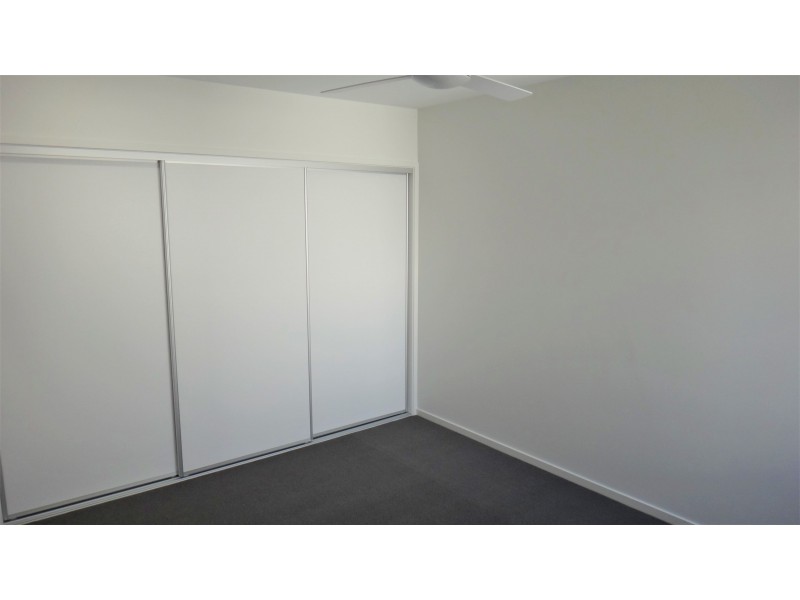 129 Sunshine Cove Way, Maroochydore QLD 4558