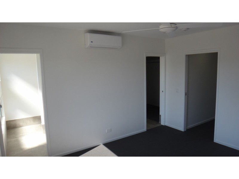 129 Sunshine Cove Way, Maroochydore QLD 4558