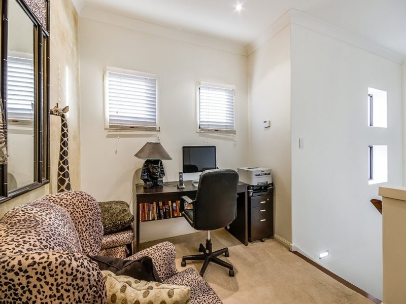 34 Kawanna St, Mudjimba QLD 4564