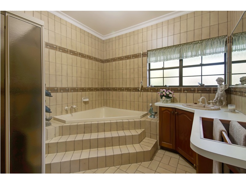 17 Karnu Drive, Ninderry QLD 4561