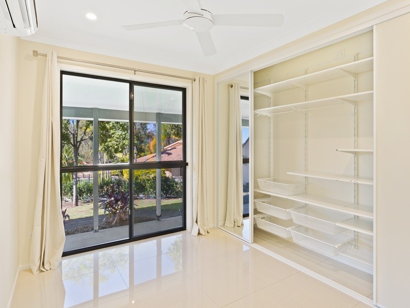 22 Surrey Court, Helensvale QLD 4212