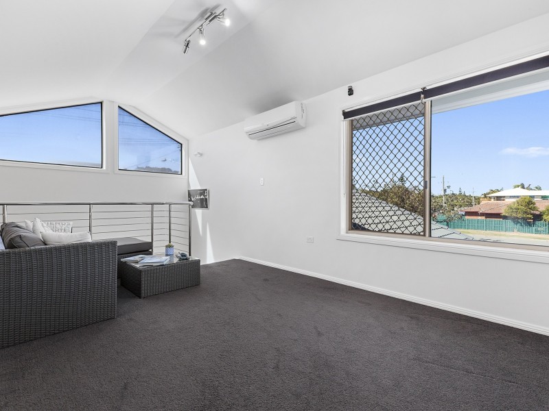 142 Oceanic Drive, Warana QLD 4575