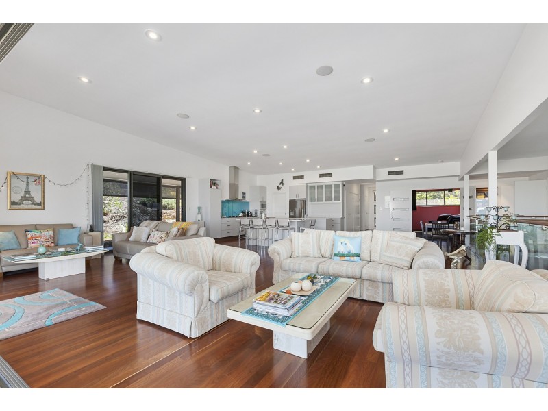 55 Ocean Vista Drive, Maroochy River QLD 4561