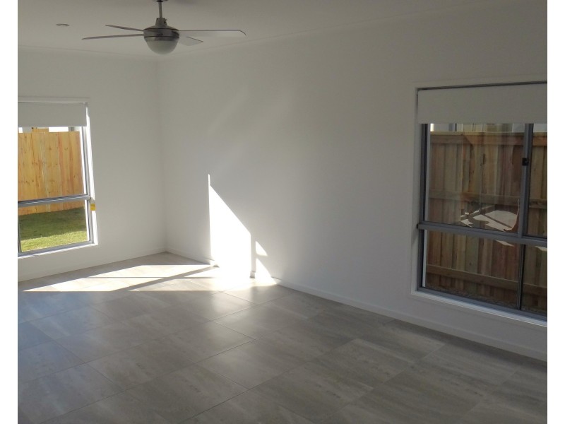 5 Vitality Place, Birtinya QLD 4575