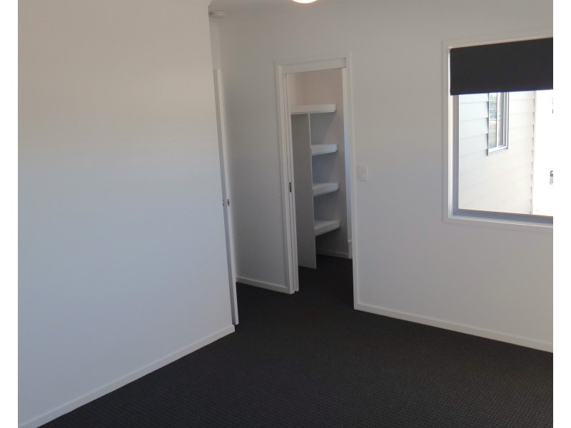 5 Vitality Place, Birtinya QLD 4575