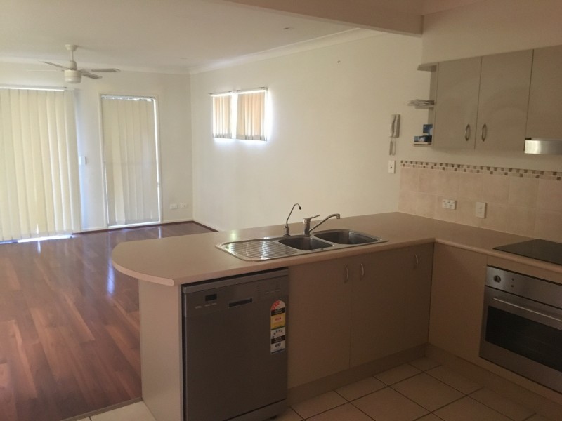 16/2 Springhill Drive, Sippy Downs QLD 4556