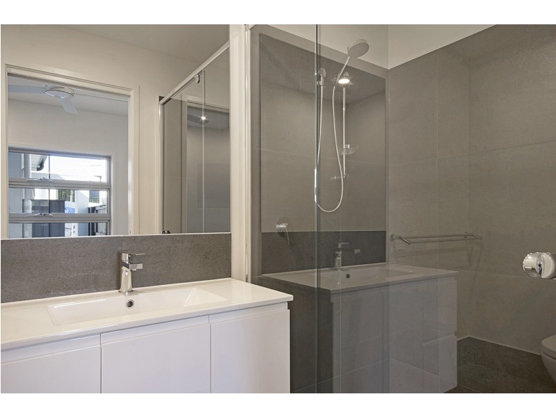 8/36 Pelican Waters Blvd, Pelican Waters QLD 4551