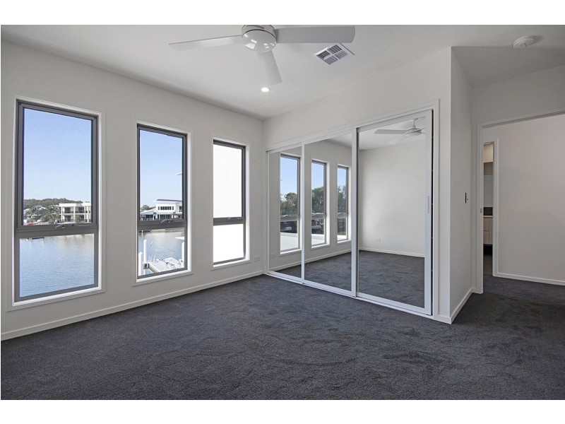 8/36 Pelican Waters Blvd, Pelican Waters QLD 4551