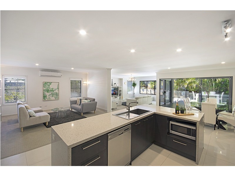 8 Glen Abby Avenue, Peregian Springs QLD 4573