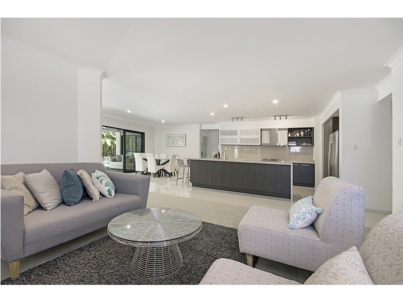 8 Glen Abby Avenue, Peregian Springs QLD 4573