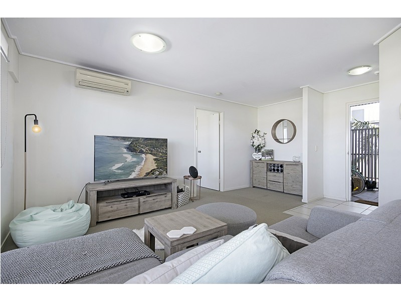 49/4 Grand Parade, Parrearra QLD 4575