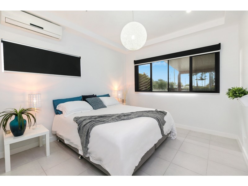 24 Minkara Street, Warana QLD 4575