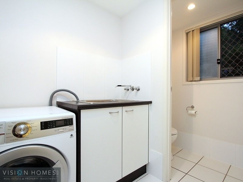 8/17 Fleet Street, Browns Plains QLD 4118