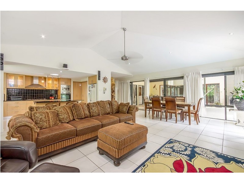 21 Princess Crescent, Nambour QLD 4560