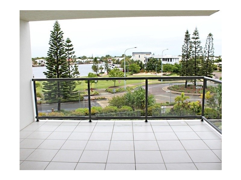 42/4 Grand Parade, Parrearra QLD 4575