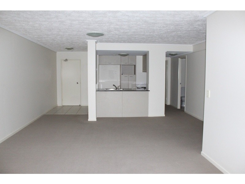 42/4 Grand Parade, Parrearra QLD 4575
