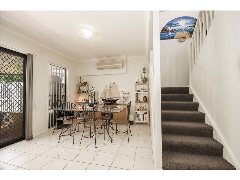 24/2 Springhill Drive, Sippy Downs QLD 4556