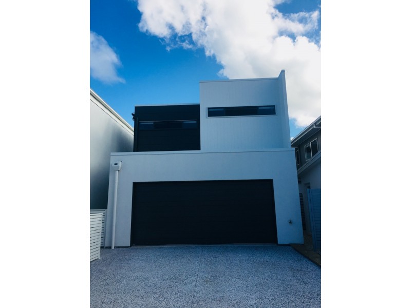 120 Sunshine Cove Way, Maroochydore QLD 4558