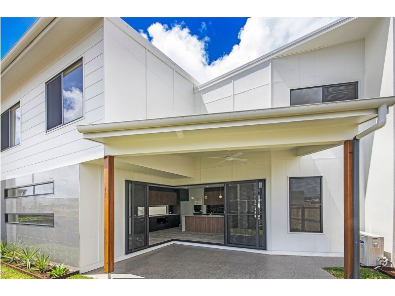 13 Round Bush Crescent, Maroochydore QLD 4558