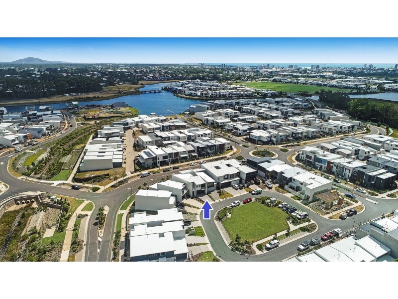 13 Round Bush Crescent, Maroochydore QLD 4558