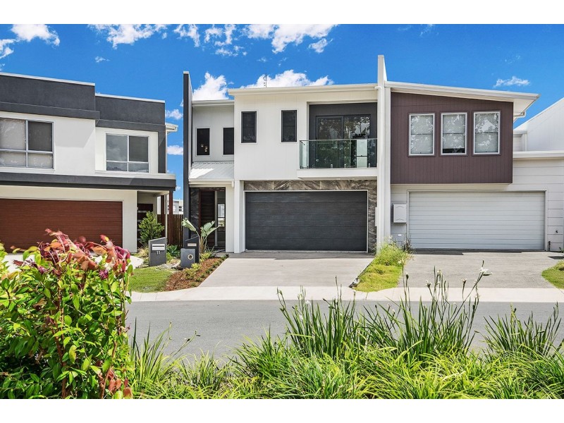 13 Round Bush Crescent, Maroochydore QLD 4558