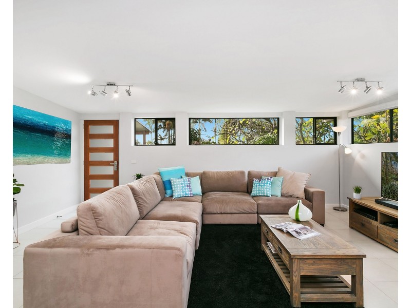 24 Minkara Street, Warana QLD 4575