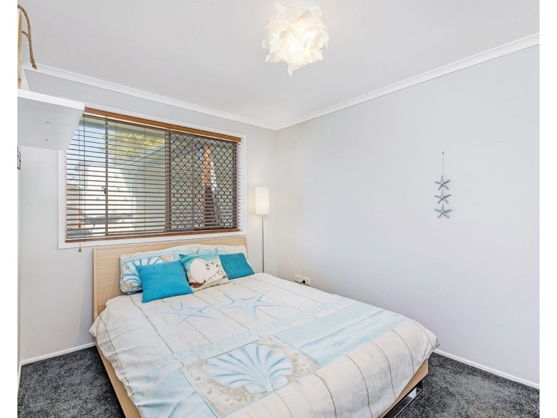 24 Minkara Street, Warana QLD 4575