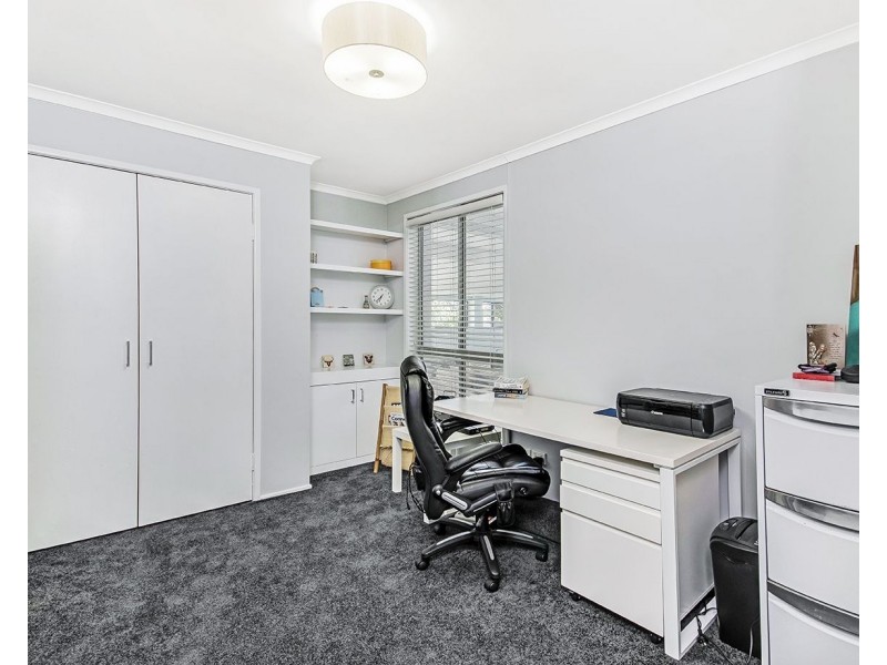24 Minkara Street, Warana QLD 4575